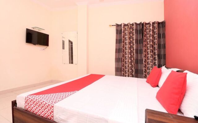 OYO 27670 Ts Hotel