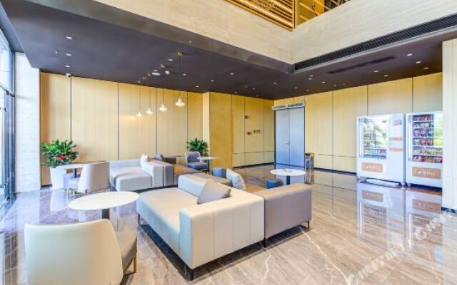 Yinhua Business Hotel (Zhuhai International Convention Center)