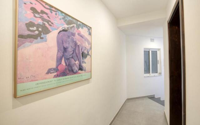 Apartment with pool-Hosted by Sweetstay