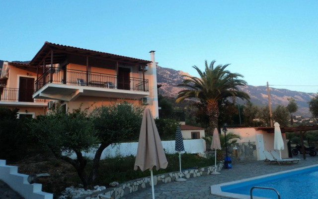 Manolia Studios