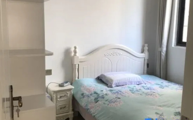 Beihai Yigui Youth Hostel (Wanda Plaza Wuyue Plaza Branch)