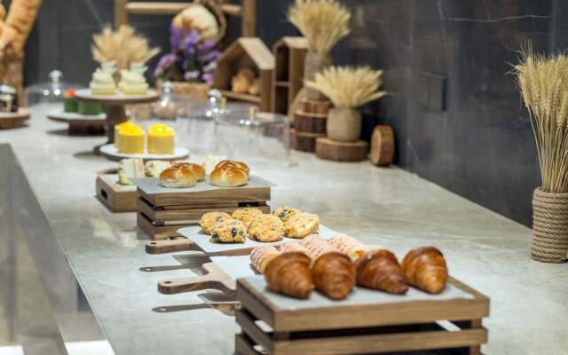 Pingtian Peninsula Hotel