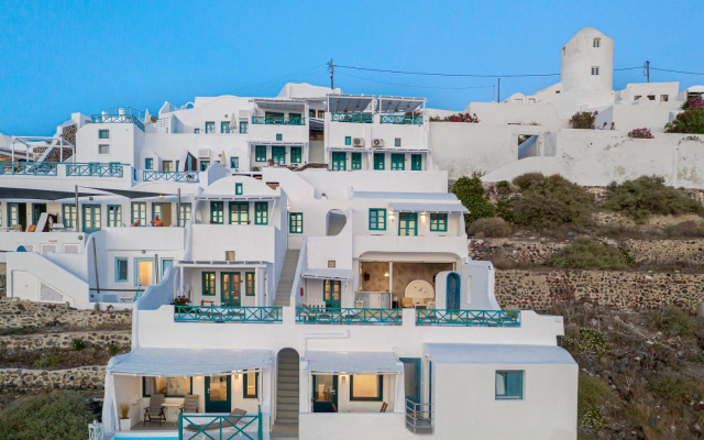 Afroessa Hotel by Caldera Houses