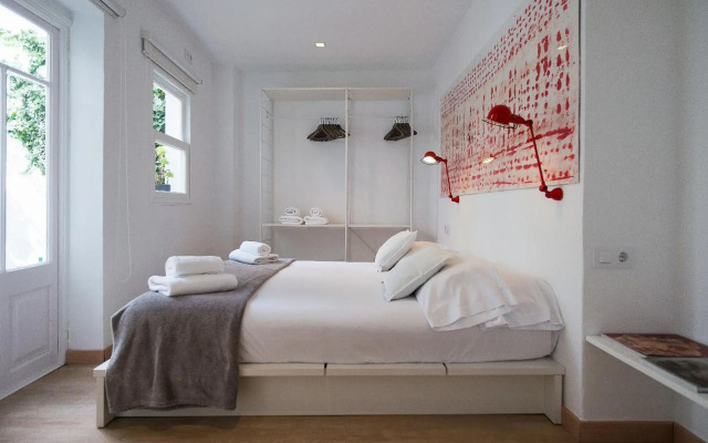 Cheap & Chic Hotel