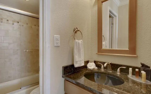 Seascape 1108 - 2 Br Condo