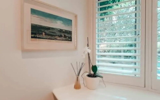 The Sandy Studio Flat in Petersham