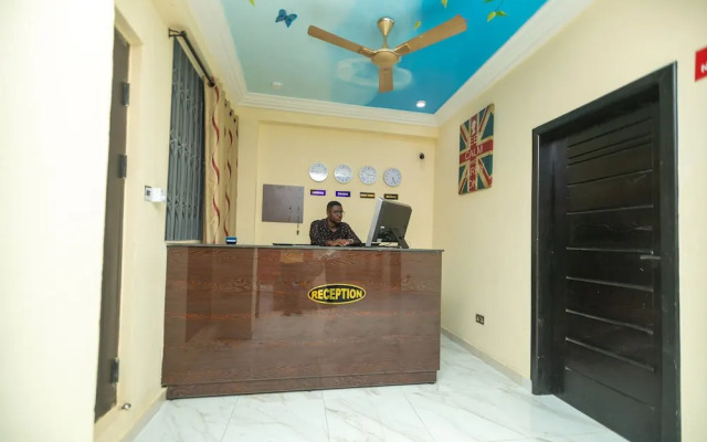 Spacious & Outstanding 3-bed Furnished Apartment