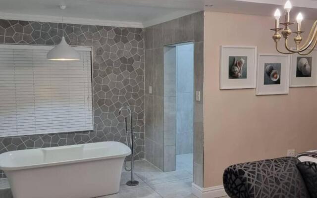 Beautiful 4 Bedroom Home in Durban North