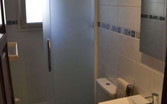 Cosy Holiday Home in L'estartit With Swimming Pool