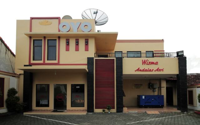 OYO 765 Wisma Andalas Asri Syariah