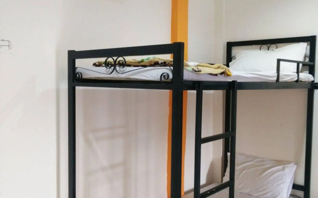 Orange Backpacker Hostel