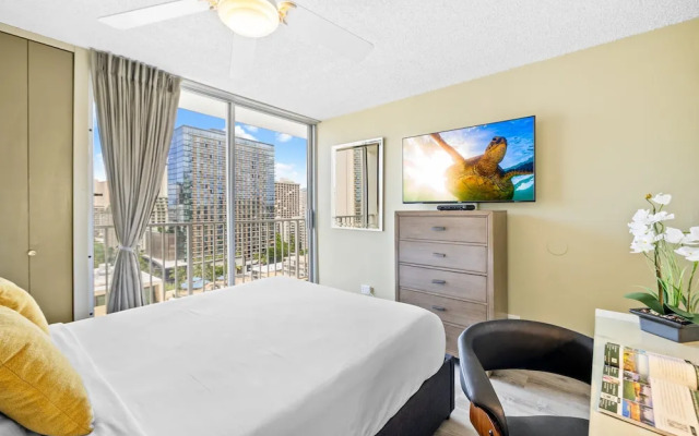 Pacific Monarch - 1 BR - Ocean & City Views