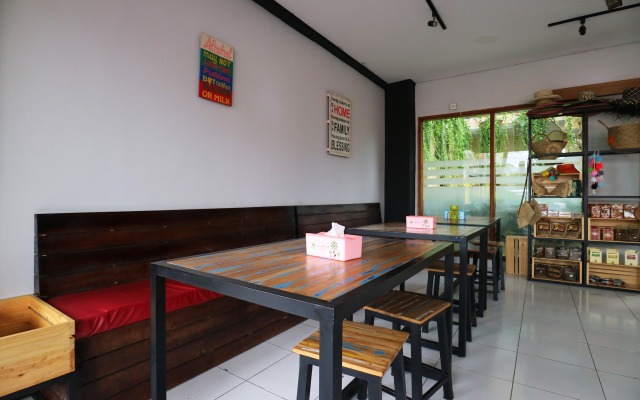 Raddeyapa Guest House By Zuzu