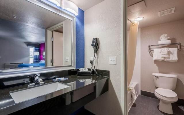 Stratford House Inns - Edmond