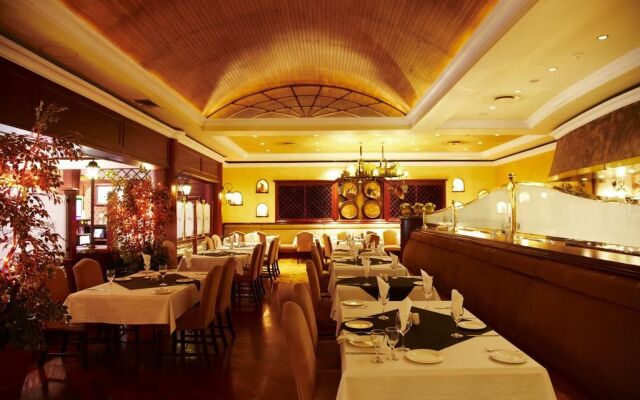 Golden Valley Lodge & Casino