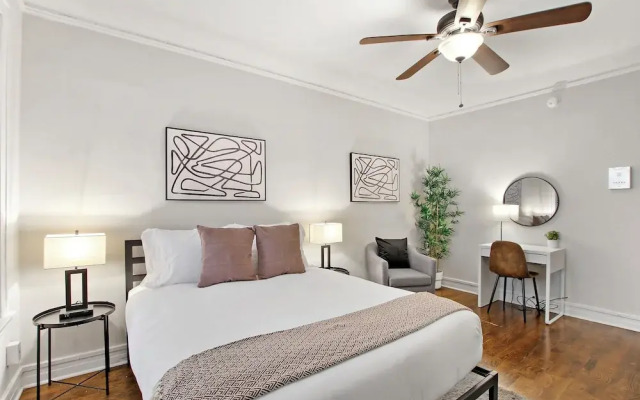 Studio Apt - Dorchester 203