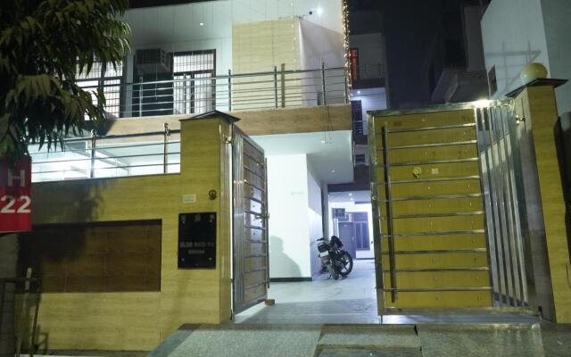 OYO 37169 Hotel Quadis