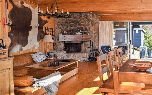 Stunning Home in Drøbak With 3 Bedrooms and Wifi