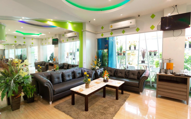 Lucky Green View