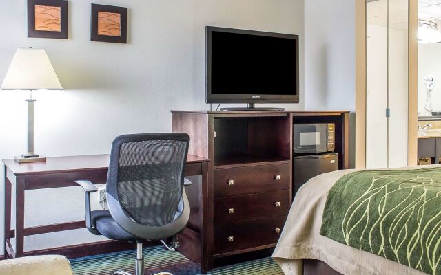 Holiday Inn Express Pittston - Scranton Airport, an IHG Hotel