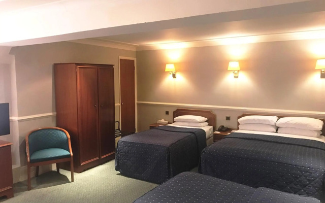 Cairn Hotel