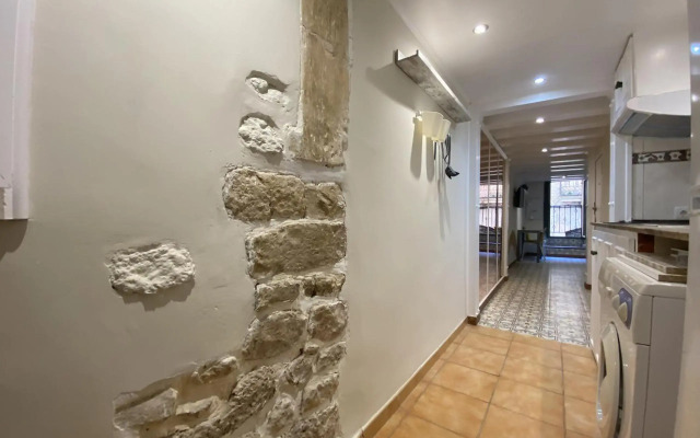 TH143 Studio Old Town