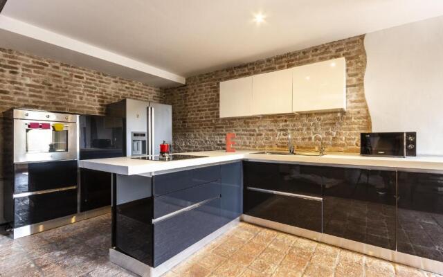 Suite 96 - Smart Holiday