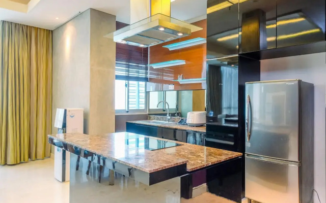 Homey Penthouse 3Br With Extra Room Kemang Village Apartment