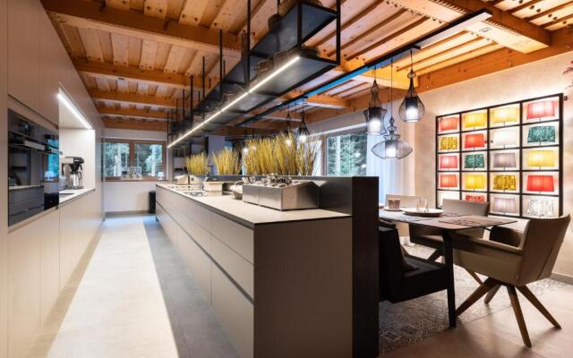 Designferienhaus Luxus Bergchalet XXL Ski In-Out Snow Space Wagrain Flachau