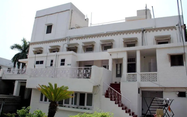 Tourist Guest House