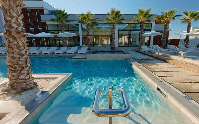 Aquamarine Family Club Hotel