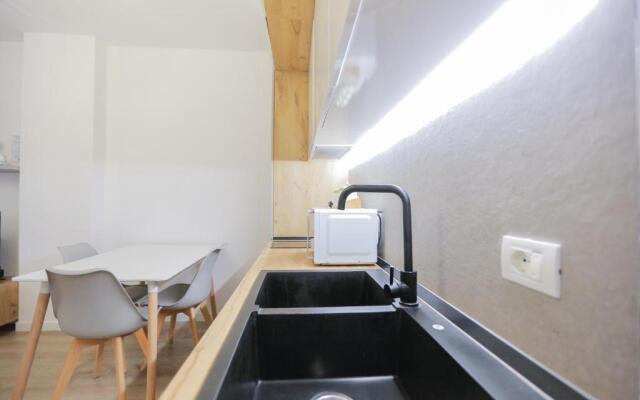Miku Apartment-Amazing 1BD At Wilson Squear