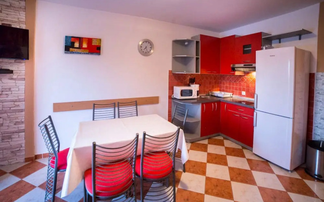 Apartment Sanic Rab 2