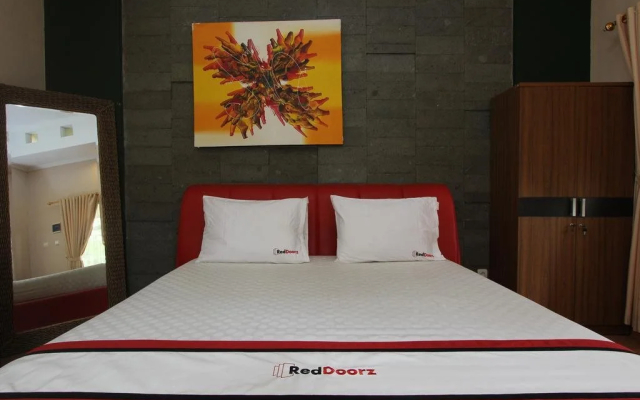 RedDoorz near Casa Grande