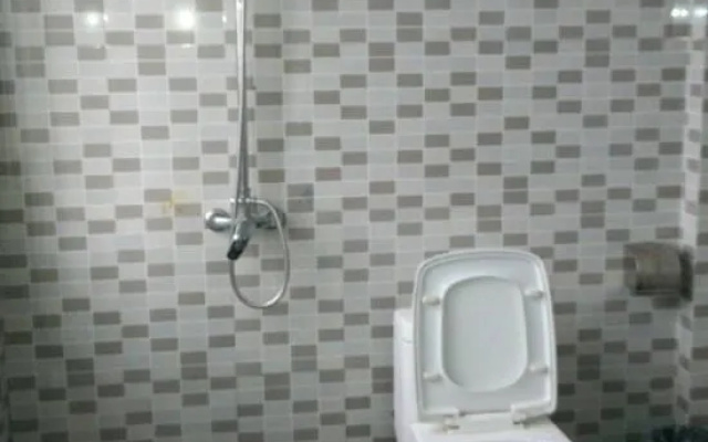 Yongzhou Hongfeng Express Business Hotel – Bathroom – Yongzhou