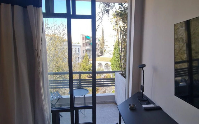 CityZoe Athens Suites