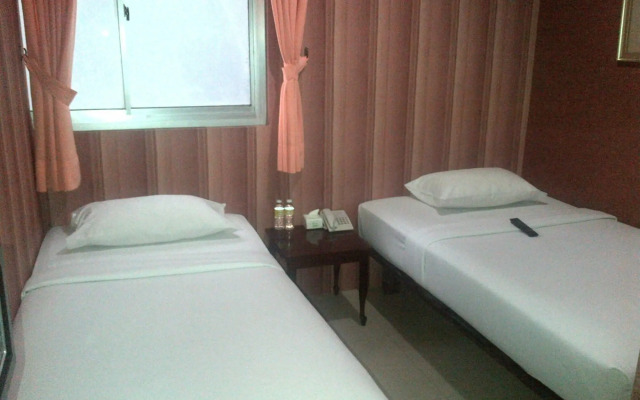 Twins Hotel Manggadua