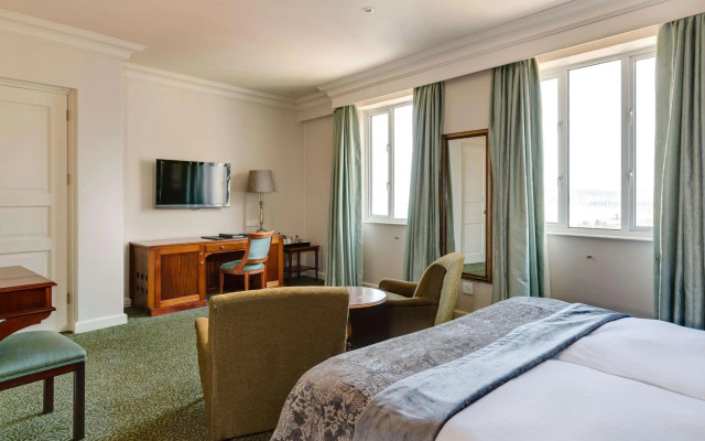 The Edward Hotel
