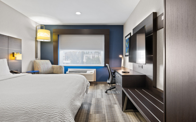 Holiday Inn Express Sunnyvale - Silicon Valley by IHG