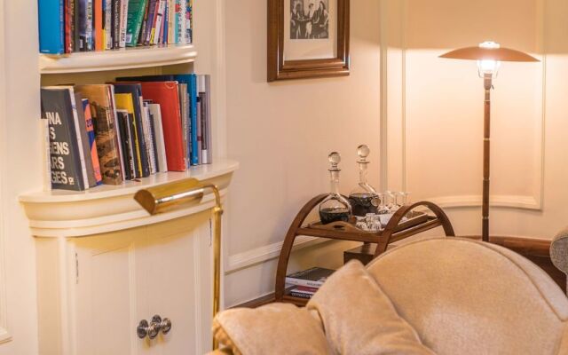 Hotel Britania Art Deco, a Lisbon Heritage Collection