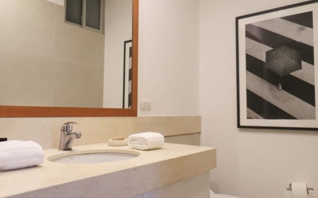w Beautiful 1BR With Balcony in Miraflores