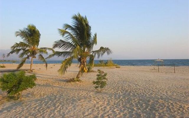 Hotel Club Du Lac Tanganyika