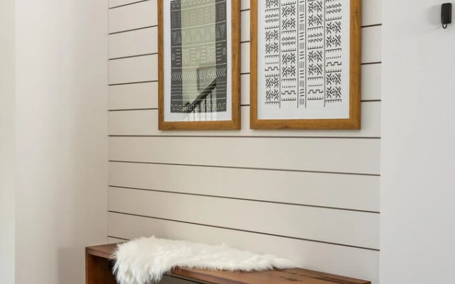 Cheerful Townhome With Garage EAV Local