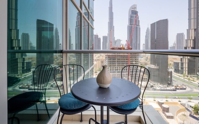 Sophisticated 2BR With Stunning Burj Khalifa Views