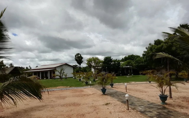 Esha Beach Resort