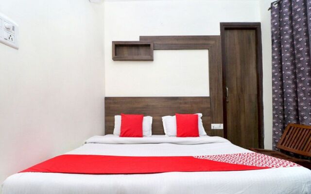 Hotel B.S Residency by OYO