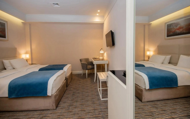 Отель City Avenue