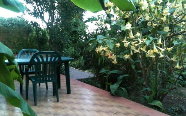 Stanza in Villa con giardino vista mare