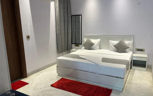 Hotel white House