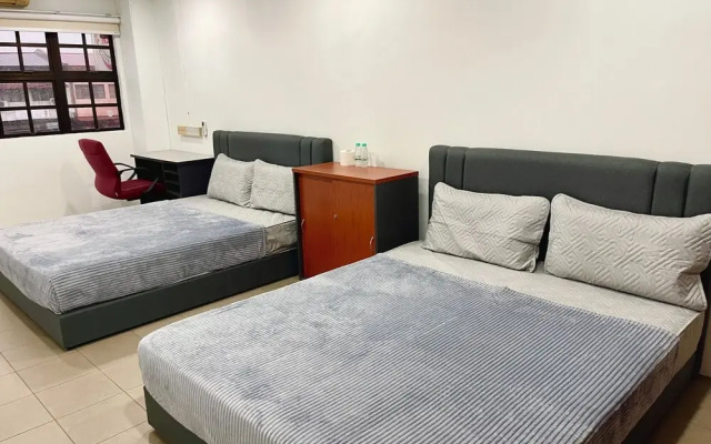 Hotel O S Homestay Premium